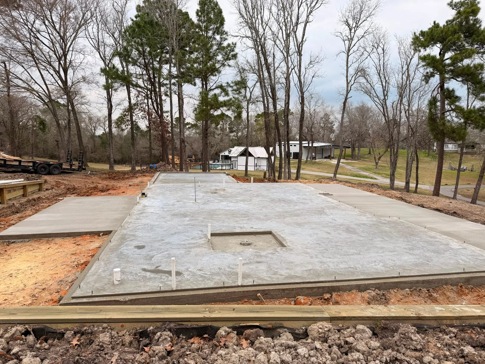 A poured house foundation slab by Santoyo’s Concrete